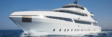  Luxury private motor yacht sailing at sea | © Paul Vinten - de.fotolia.com